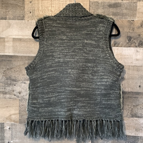 RXB Faux Fur Tie Front Boho Vest - Picture 15 of 16